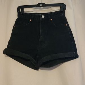Black Mom Shorts🖤